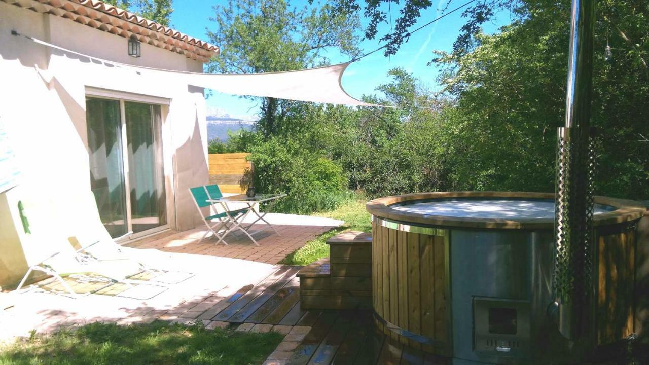 Spa Cabanon De Charme - Le Garagai Meyreuil Exterior foto